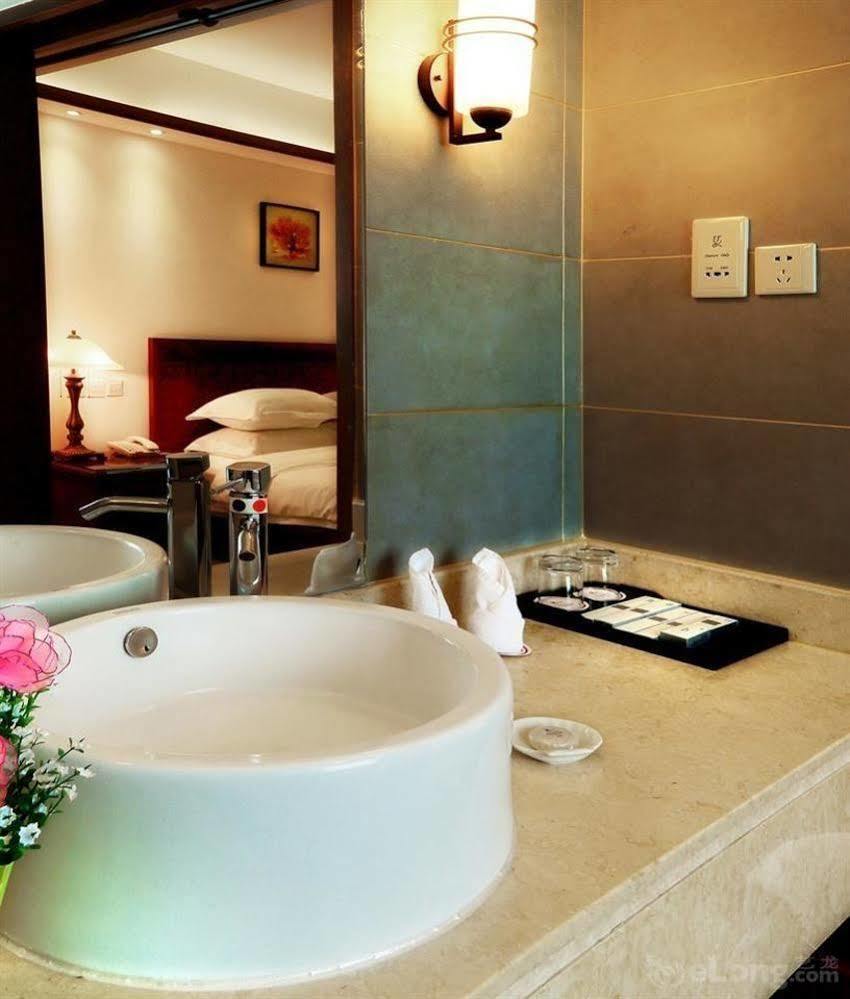 Haiyue Bay Holiday Hotel 三亚 外观 照片